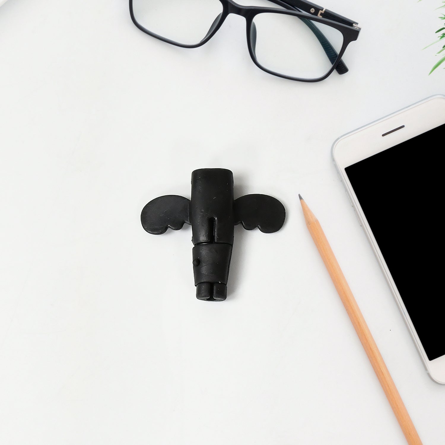 Silicone Data Cable Protector, Angel Data Cable Protective Cover, 2 in 1 Mobile Phone Cord Cord Saver Storage Tool - infinityexculsivestore.com