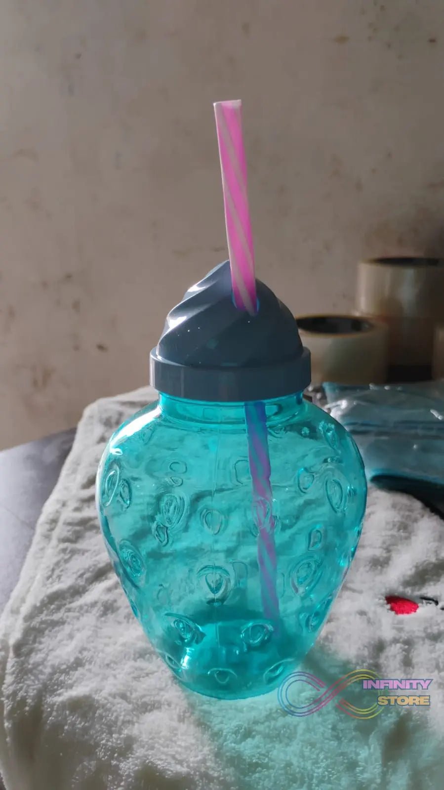 Single Plastic Drinking Cup – Durable, Lightweight, and Easy to Use (1 Pc) - infinityexculsivestore.com