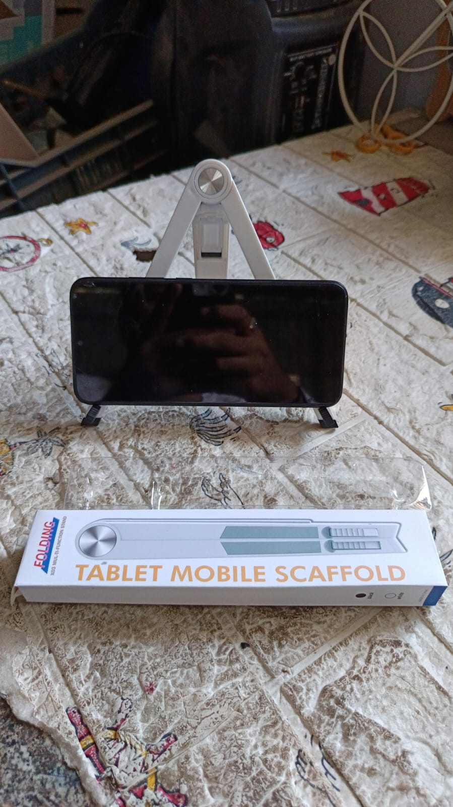 Slim Tablet Mobile Stand Adjustable Foldable Tablet Stand Scaffold (1 Pc) - infinityexculsivestore.com