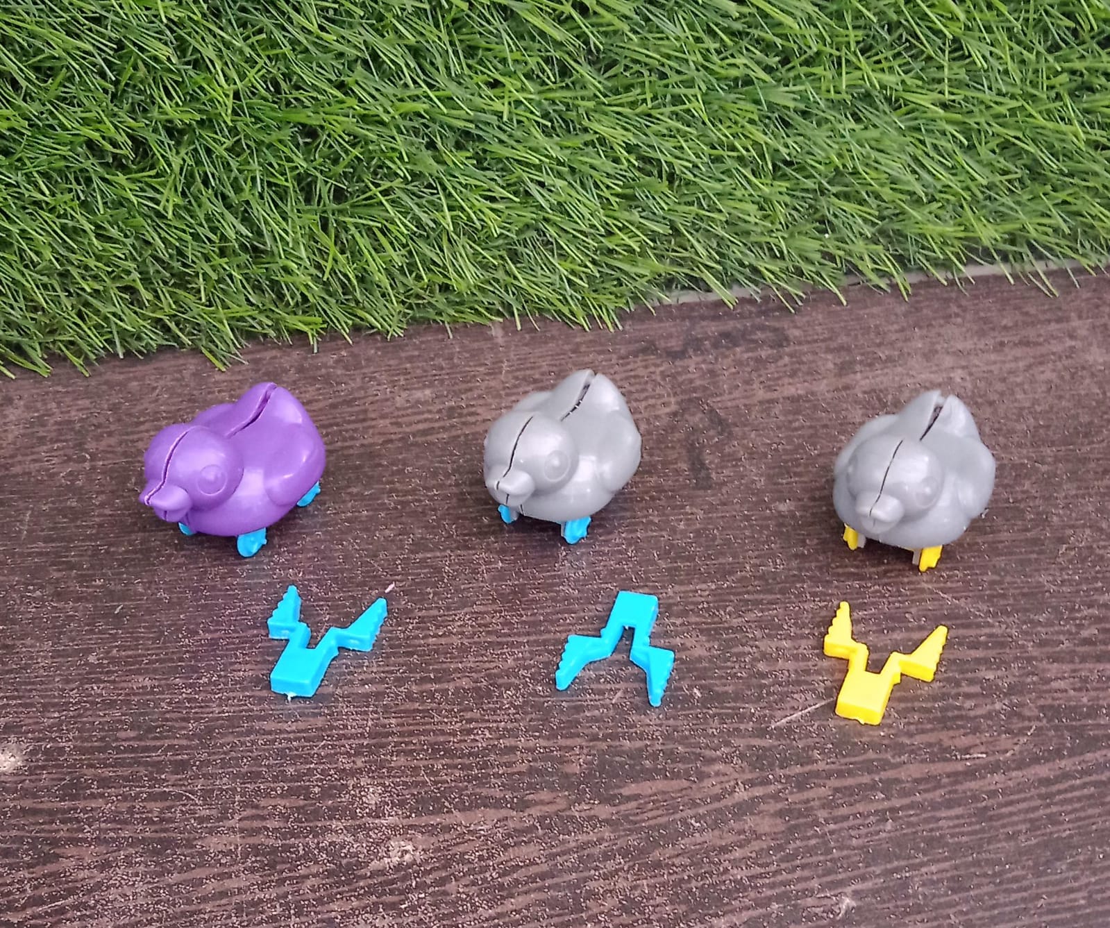 Small push back duck toy, Ejectable spring tail duck, Small DIY duck Toy - infinityexculsivestore.com