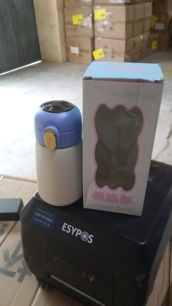 Smart Vacuum Insulated Water Bottle with LED Temperature Display (300 ML Approx) - infinityexculsivestore.com