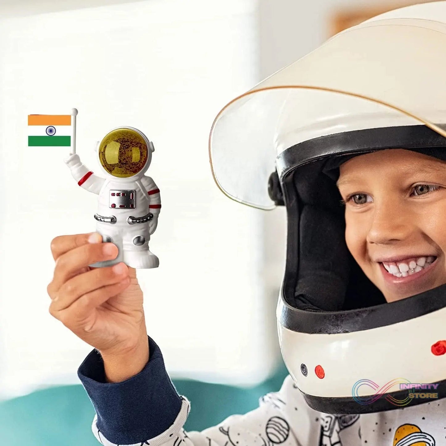 Solar Power Astronaut Ornament Moving Hand with Indian Flag (1 Pc) - infinityexculsivestore.com