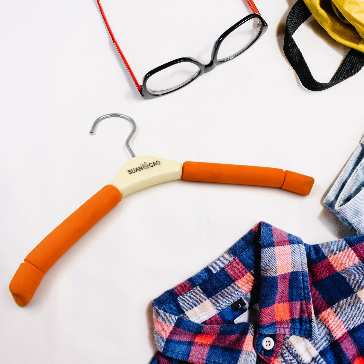 Solid Sponge Hanger Non - Slip Hanger (1 Pc / Mix Color / B Grade) - infinityexculsivestore.com