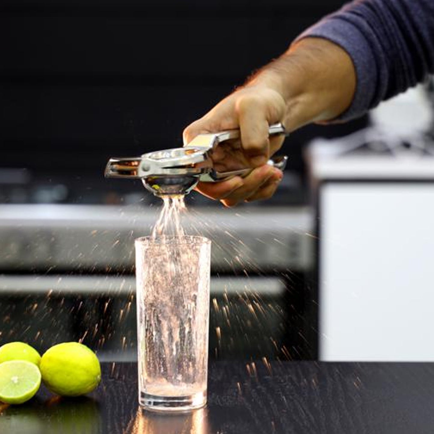 Stainless Steel Lemon Squeezer for Efficient Juice Extraction - infinityexculsivestore.com