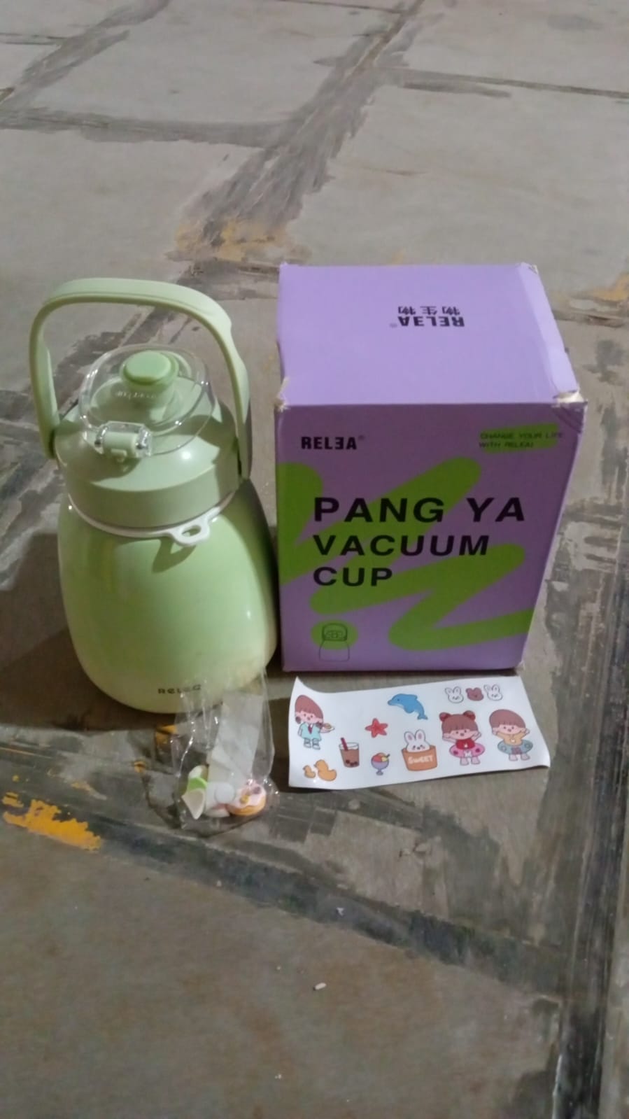 Stainless Steel Mug / Bottle Vacuum Insulated Cup With Handle (1200 ML) - infinityexculsivestore.com