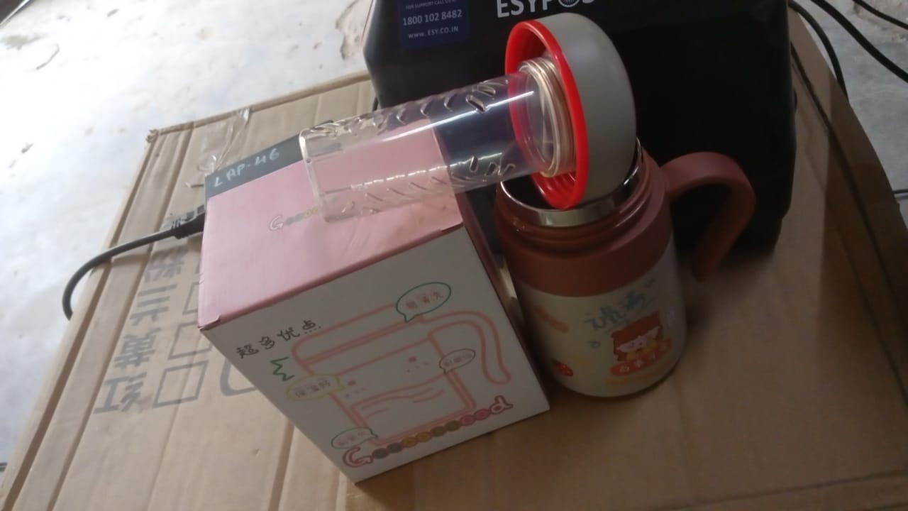 Stainless Steel Mug / Bottle Vacuum Insulated Cup with Handle & Small cup (550 ML) - infinityexculsivestore.com
