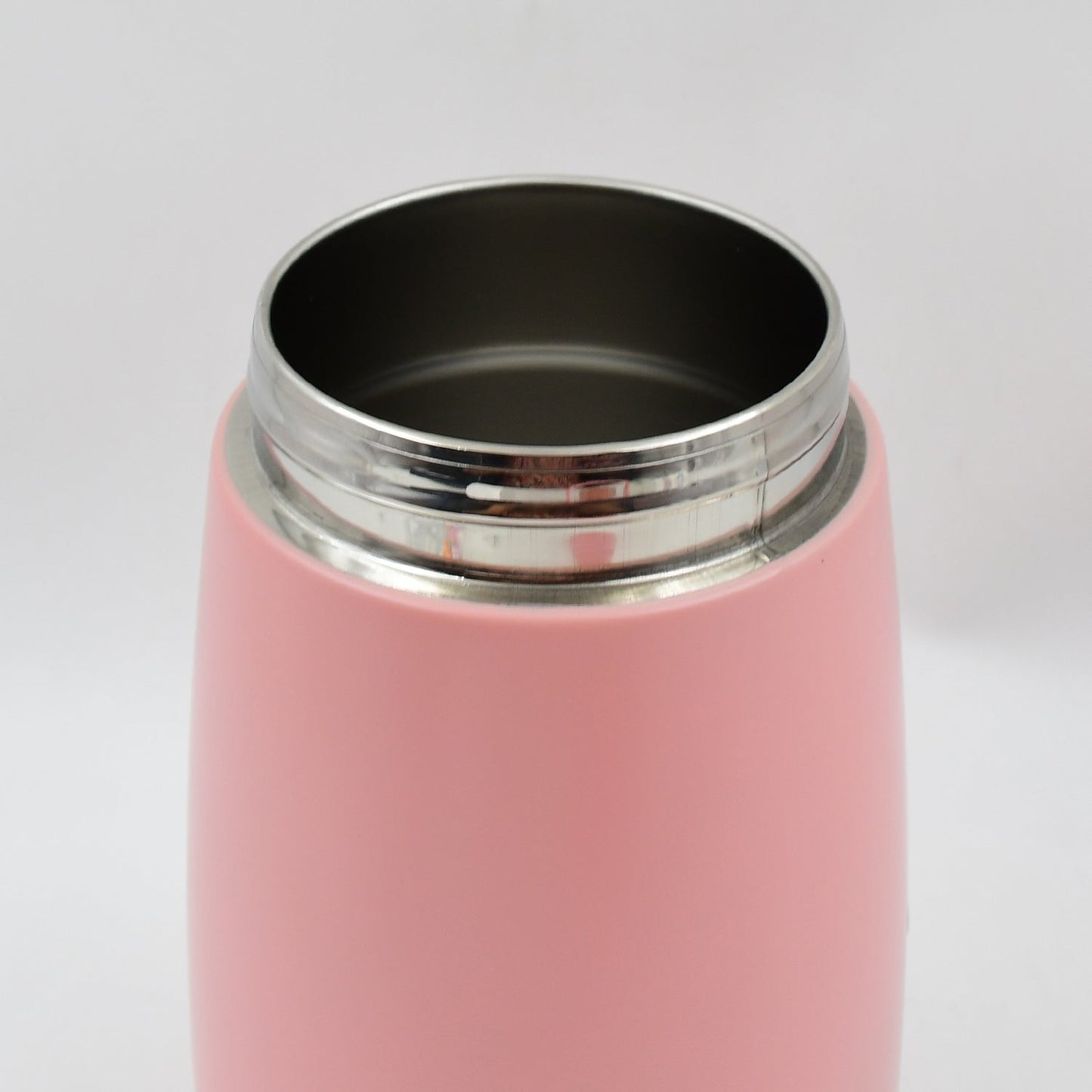 Stainless Steel Vacuum Insulated Water Bottle with Handle & Sticker (700 ML) - infinityexculsivestore.com