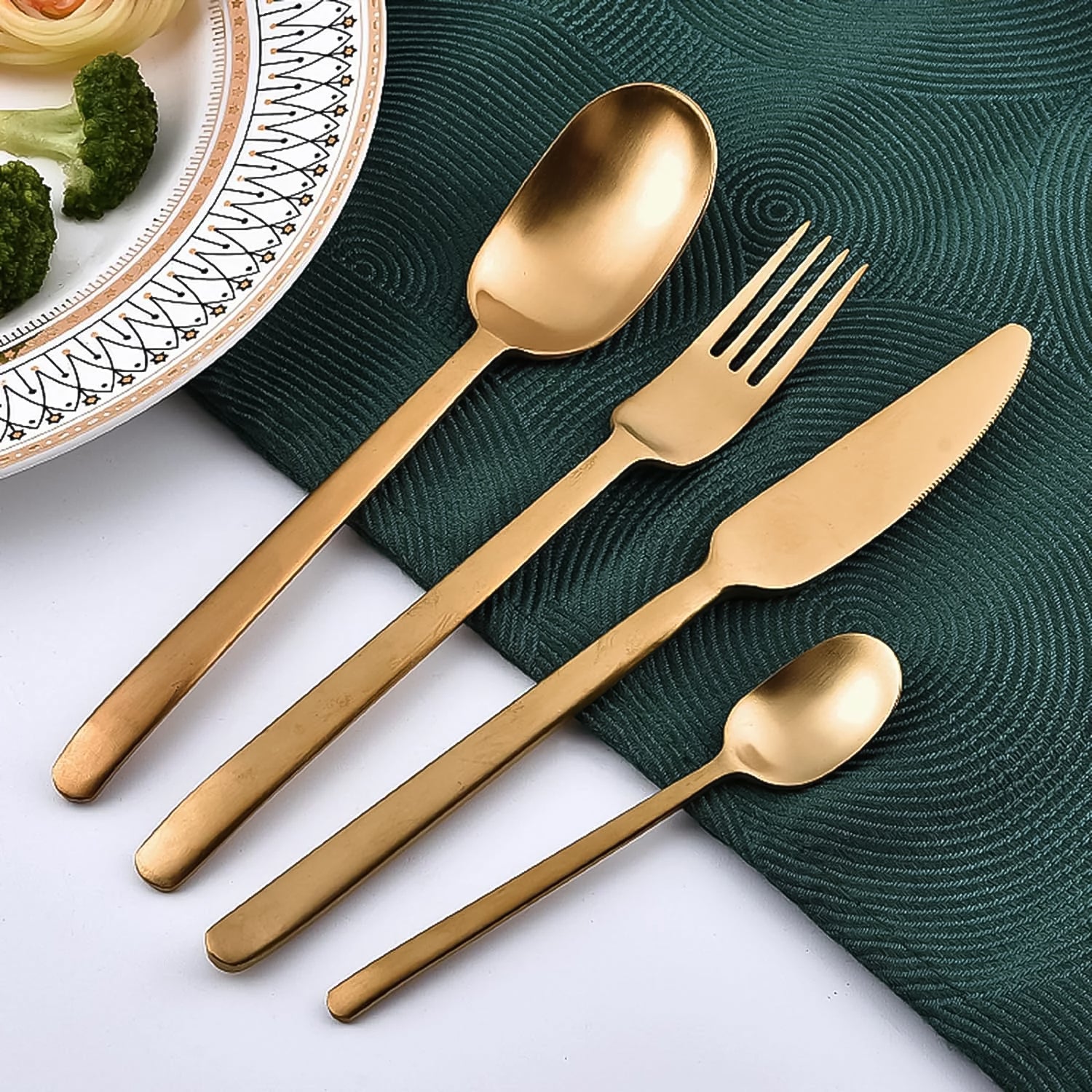 Unique Golden Egg Storage Modern Tableware Steak Knives Fork Flatware Set Royal Spoon Set Tableware Gold Cutlery Set Dishwasher Safe Mirror Finished With Gift Box for Halloween 24Pcs Set) - infinityexculsivestore.com