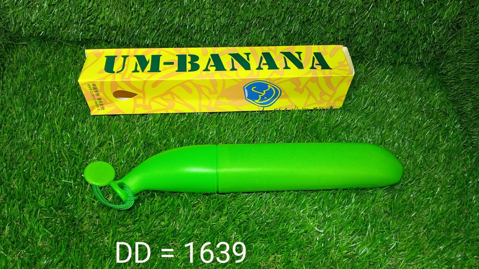 Stylish Banana Shaped Mini Foldable Umbrella - infinityexculsivestore.com
