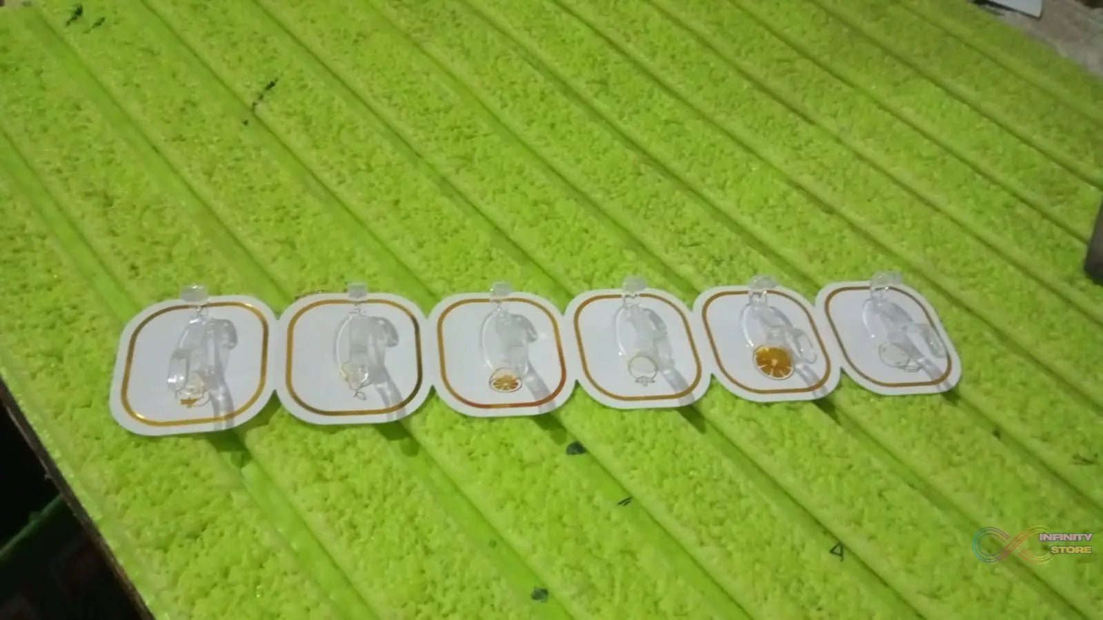 TRANSPARENT ADHESIVE WALL HOOK (6 PCS SET) - infinityexculsivestore.com
