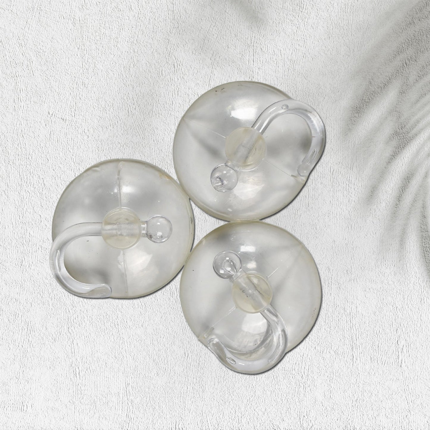 Transparent Rubber Vacuum Hangers for Bathroom, Kitchen, and Wall - infinityexculsivestore.com