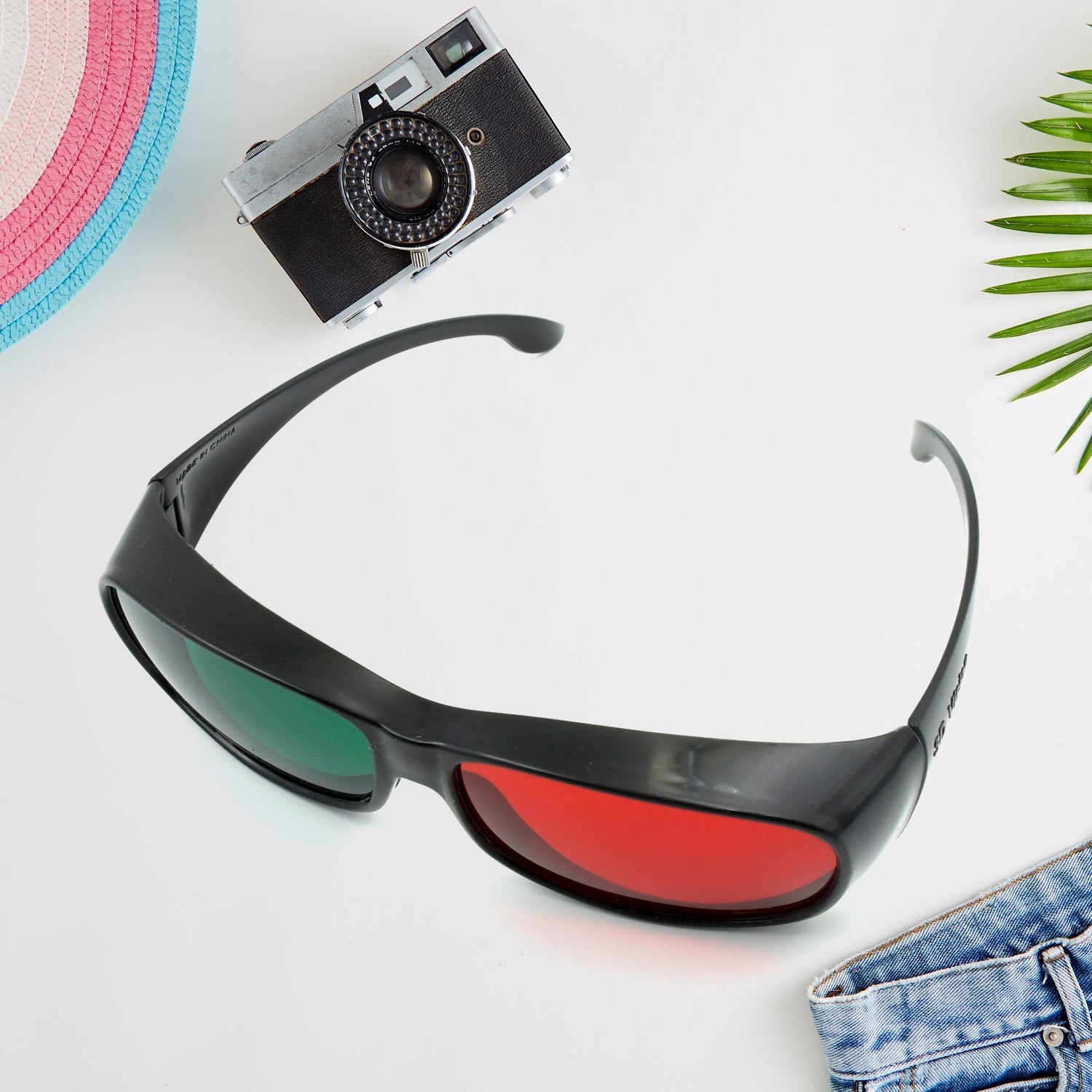 UV Protected Sunglasses, classic Sunglasses for Men & Women, Lightweight, Both Outdoor and Indoor Use (1 Pc ) - infinityexculsivestore.com