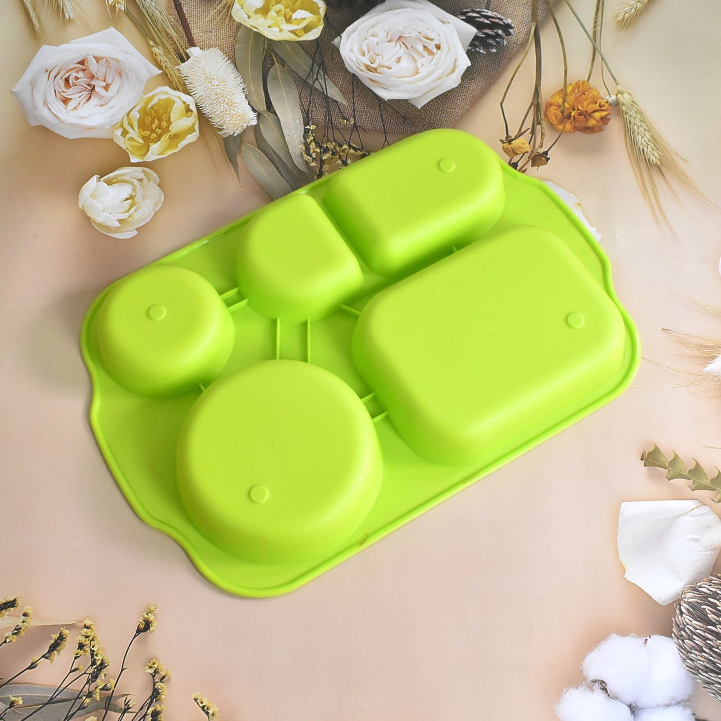 Unbreakable Plastic Food Plates / Biodegradable 5 Compartment Square Plate for Food - infinityexculsivestore.com