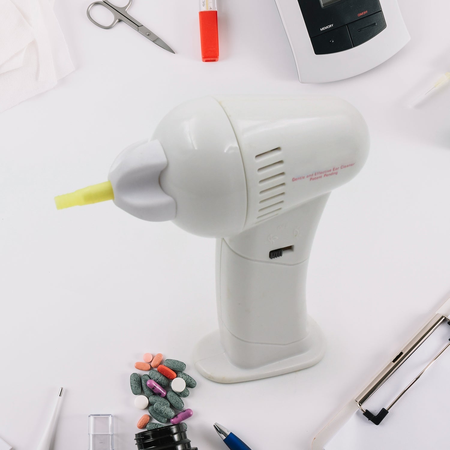 Vacuum Ear Cleaning System Clean Ears Care Removel Tool Earpick Cleaner Vacuum Removal Kit Safe Gentle Hygienic with 8 Silicon Cleaner Clips and Cleaning Brush - infinityexculsivestore.com