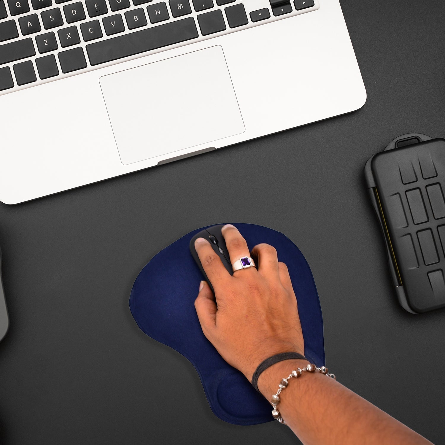 WRIST S MOUSE PAD USED FOR MOUSE WHILE USING COMPUTER. - infinityexculsivestore.com