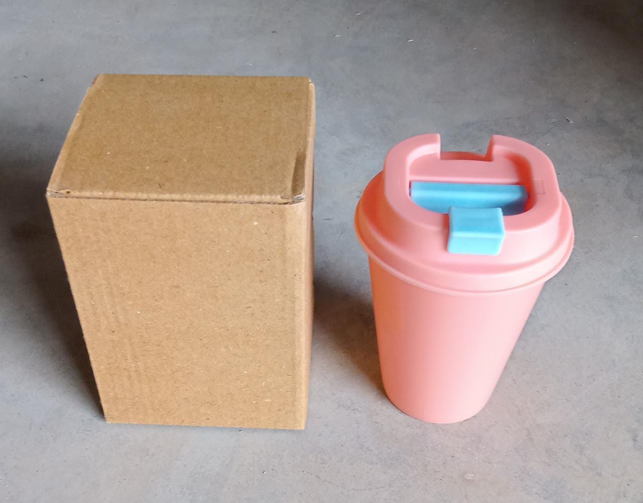 Wall Water Coffee Cup For Home Outdoor Works, Appreciation and Motivation Portable Plastic Coffee Cup for Travel, Home, Office, Gift for Travel Lovers - infinityexculsivestore.com