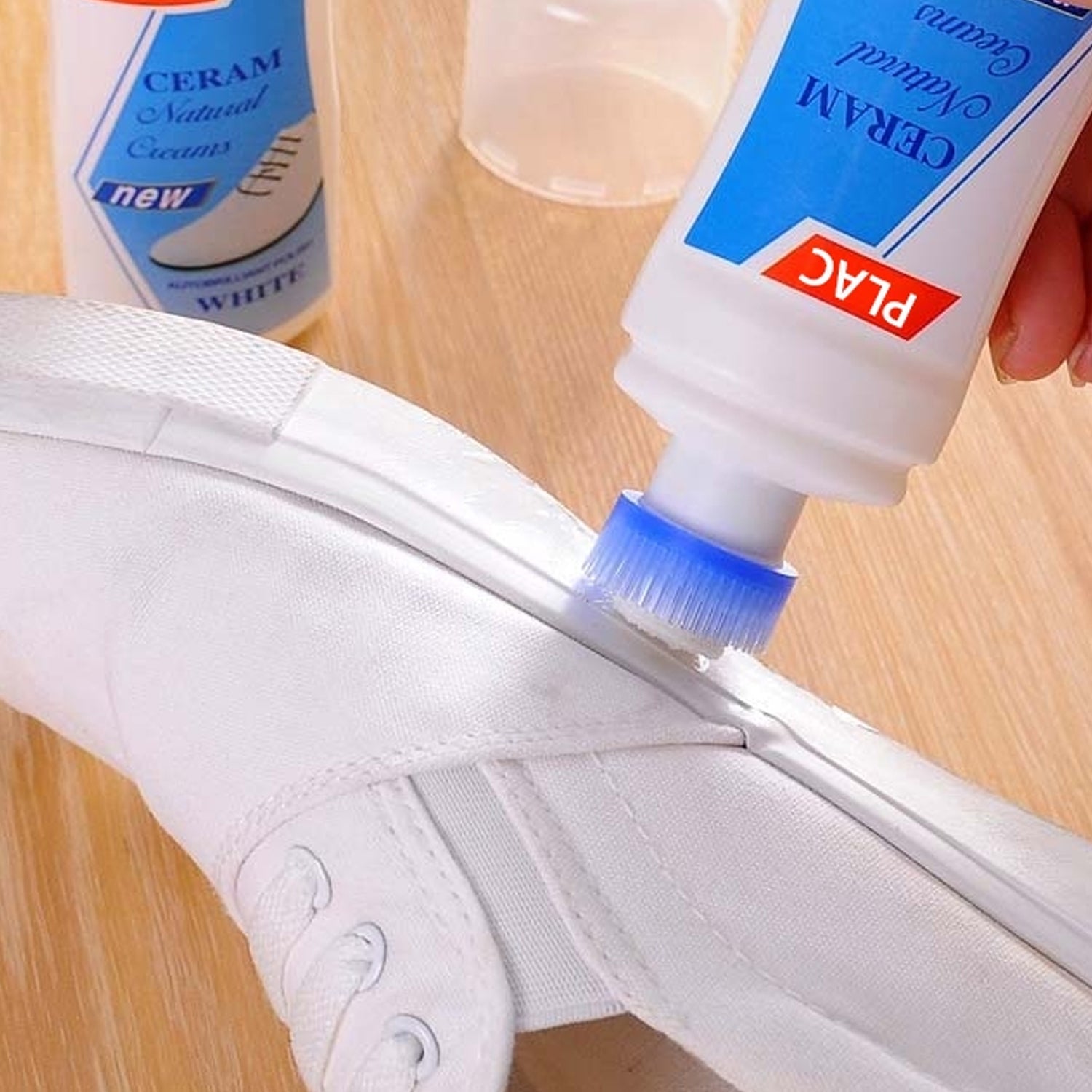 White Shoe Brightener with Removal of Dirt and Whitening Function White Shoes Cleaner with Brush Head for Dirty Shoe Polish Natural Waxes (75 ML) - infinityexculsivestore.com