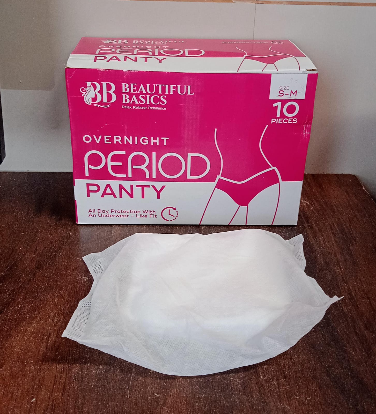 Women's Emergency Kit, Travel Kit - Includes Seamless Underwear, Pantyliner, Feminine Hygiene Sachet First Period Kit (10 Pcs) - infinityexculsivestore.com