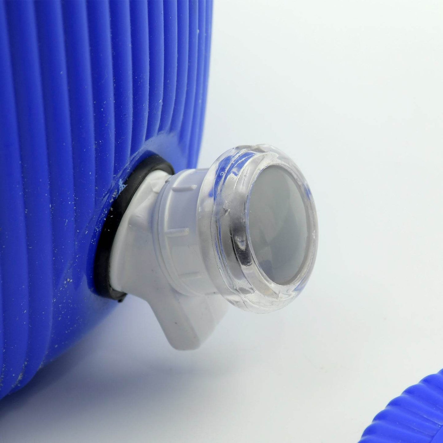 Insulated Water Jug, Insulated Plastic Water Jug with a Sturdy Handle, Water Jug Camper with Tap Plastic Insulated Water Storage Cool Water Storage for Home & Travelling (6000 ML) - infinityexculsivestore.com