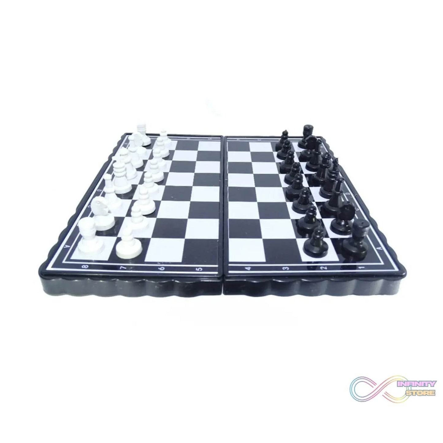 Magnetic chess game set
