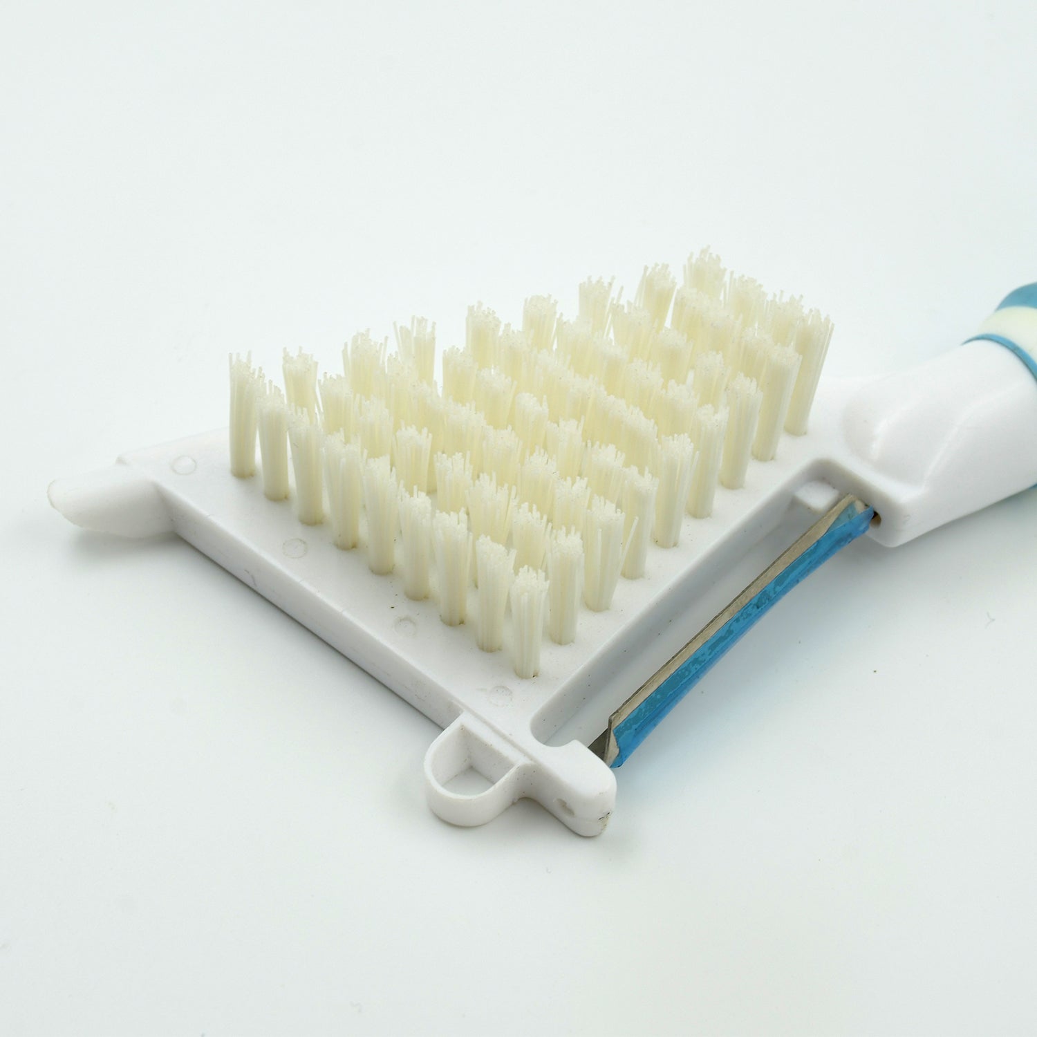 Multipurpose Peeler Brush, Vegetable Peeler with Brush, Multifunctional Fruits and Vegetable Cleaning Brush, Stainless Steel Potato Peelers, Home Kitchen Peeler with Long Handle (1 Pc ) - infinityexculsivestore.com