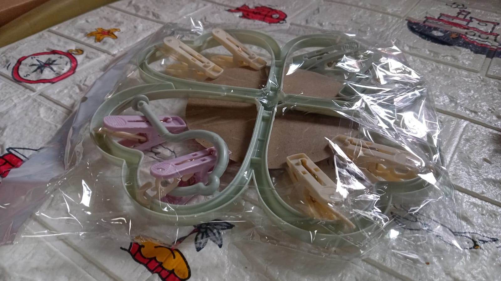 Heart Shape Clothe spin Rack Laundry Drying Rack, Clothes Hangers with 8 Clips, Clip Hanger Drip Hanger for Drying Underwear, Baby Clothes, Socks, Bras, Towel, Cloth Diapers, Gloves - infinityexculsivestore.com