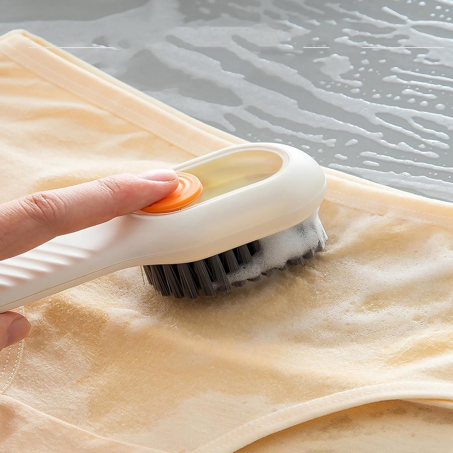 Multifunctional Scrubbing Brush with Liquid / Soap Dispenser, Cleaning Brush with Liquid / Soap Dispenser, Shoe Brush for Cleaning, Cloth Cleaning Brush with Handle Liquid Shoe Brush For Shoe Clothes (1 Pc) - infinityexculsivestore.com