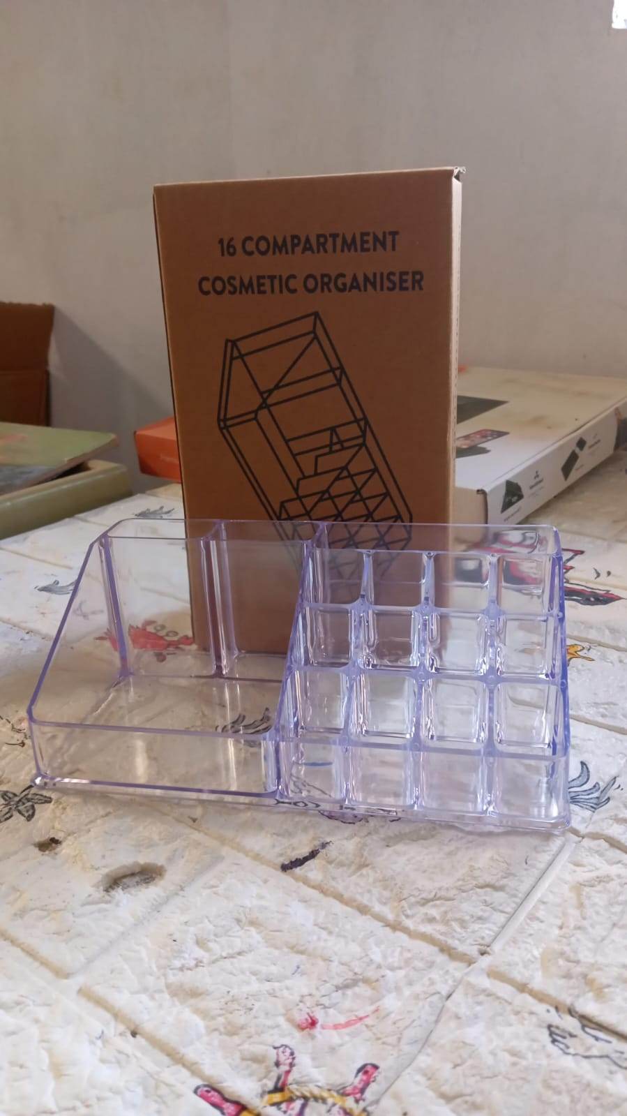 16 Compartment Cosmetic Makeup Jewellery Lipstick Storage Organiser Box, Cosmetic Storage Box Make-up Lipstick Organizer / Lipstick Holder Case Transparent - infinityexculsivestore.com