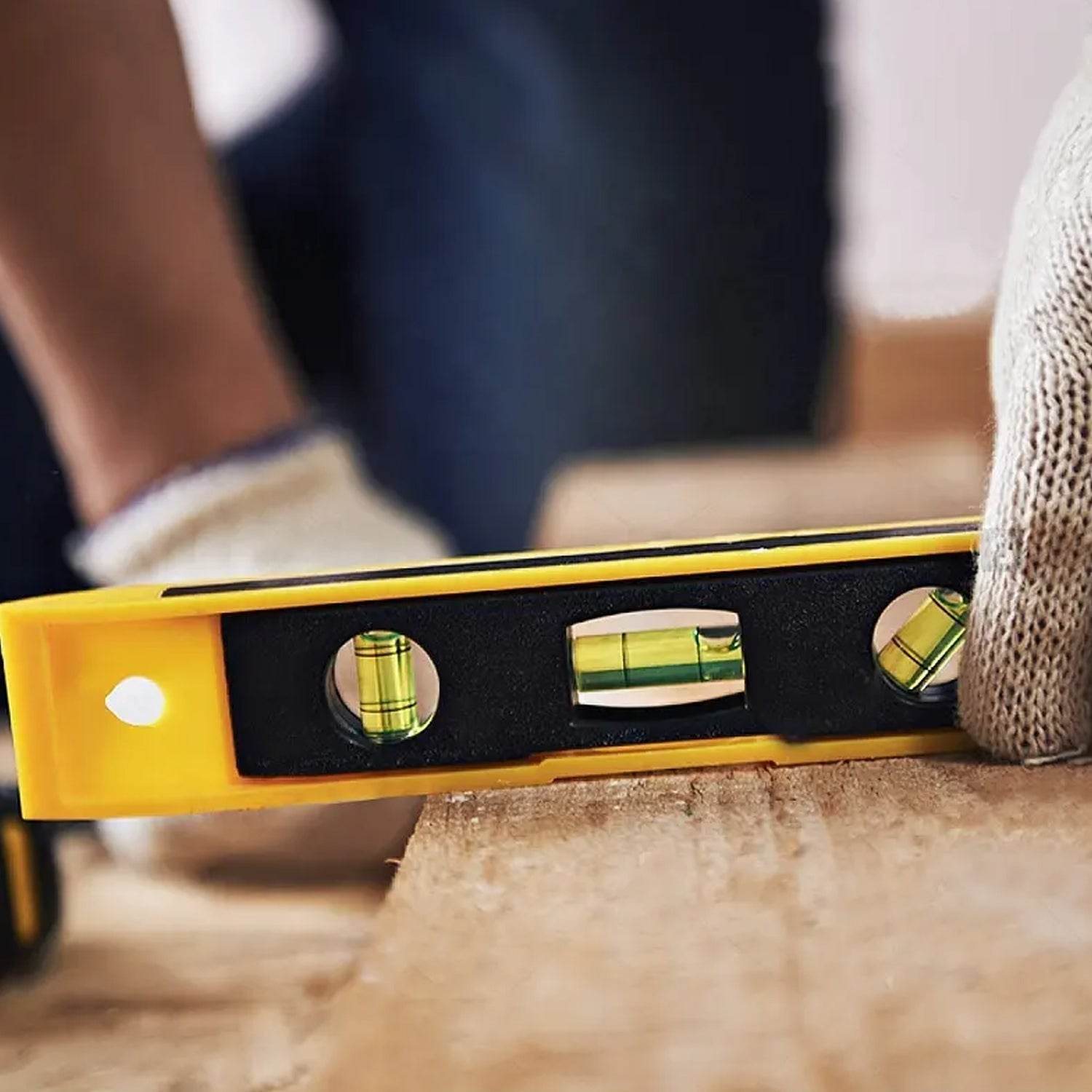 3 Bubble Mini Spirit Level Plastic Torpedo Carpenter's Spirit Level Measurement tools - infinityexculsivestore.com
