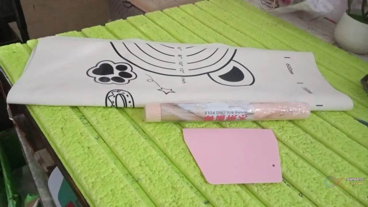 3 In 1 Low Silicone Baking Mat With Wooden Belan & Cake Scraper (3 Pcs Set / 70×50 CM) - infinityexculsivestore.com
