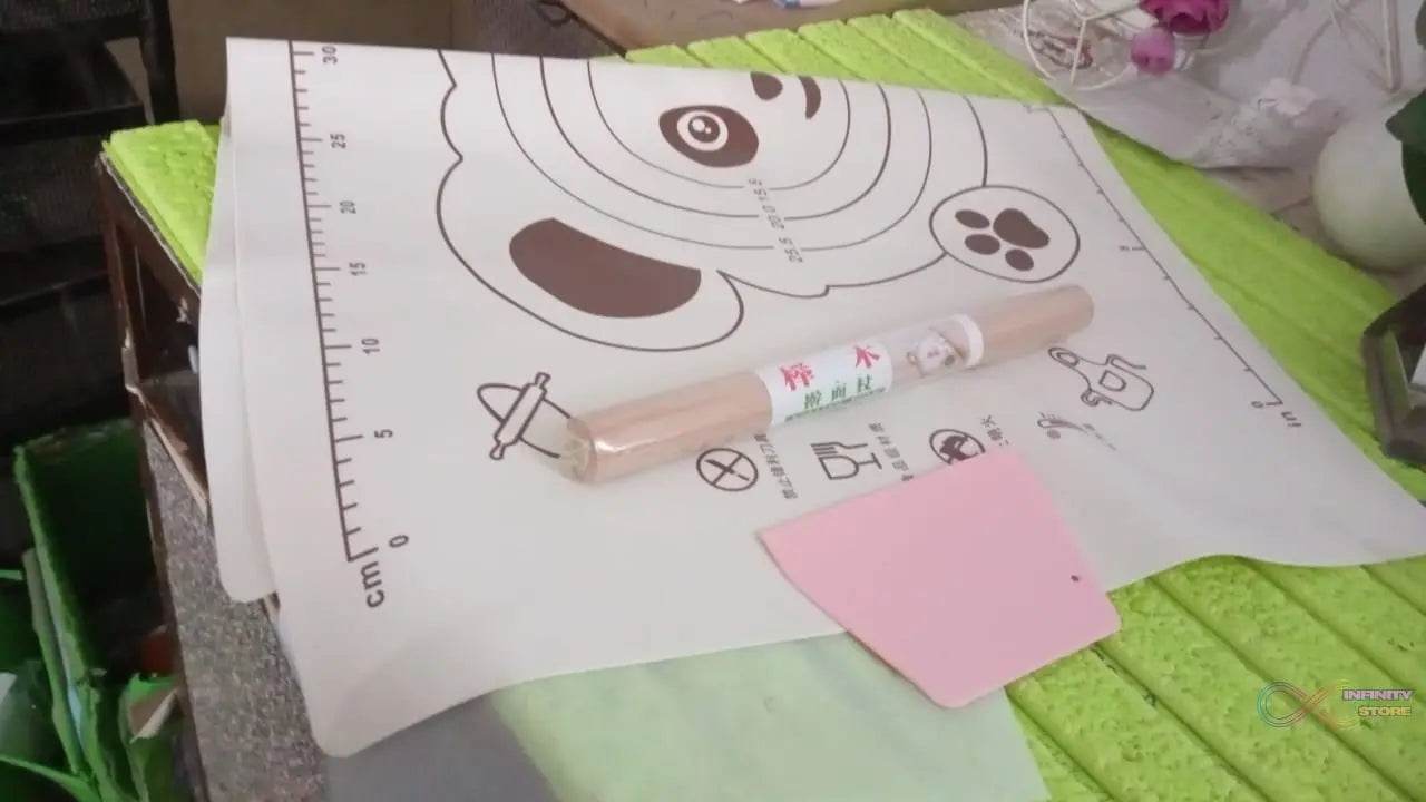 3 In 1 Silicone Baking Mat With Wooden Belan & Cake Scraper (3 Pcs Set / 50×70 CM) - infinityexculsivestore.com