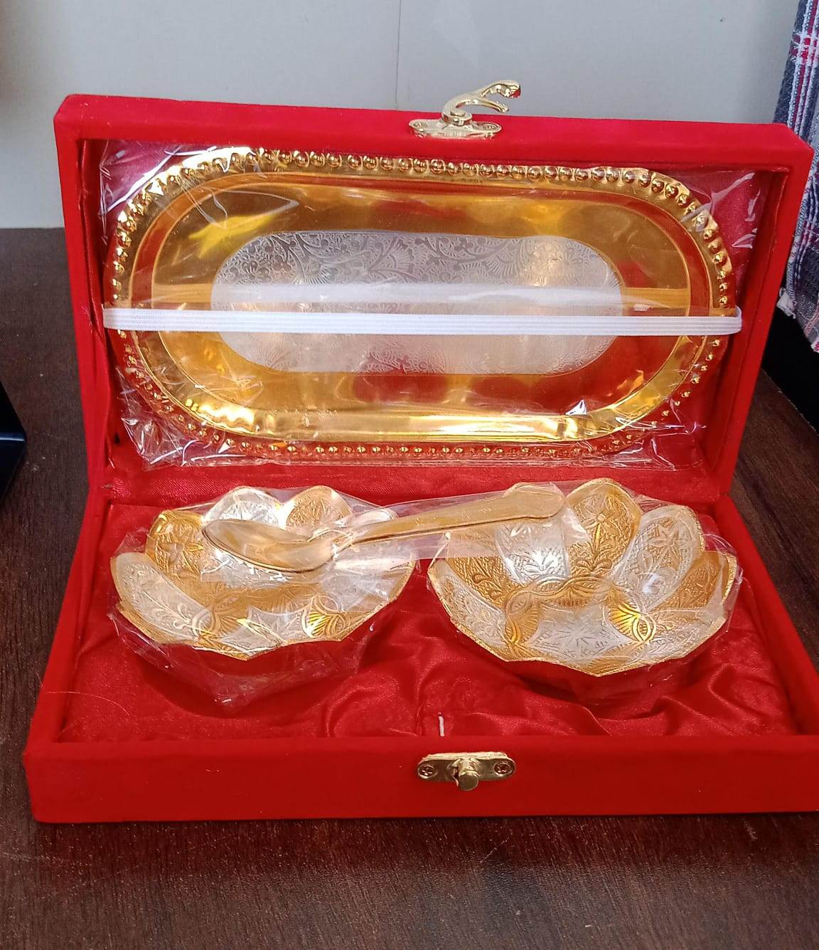 5in1 Gold Silver Plated 2 Bowl 2 Spoon Tray Set Brass with Red Velvet Gift Box Serving Dry Fruits Desserts Gift - infinityexculsivestore.com