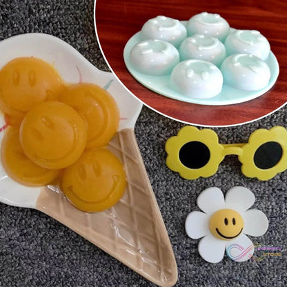 7cavity smiley shape chocolate mold tray cake baking mold Flexible silicone chocolate making tool - infinityexculsivestore.com