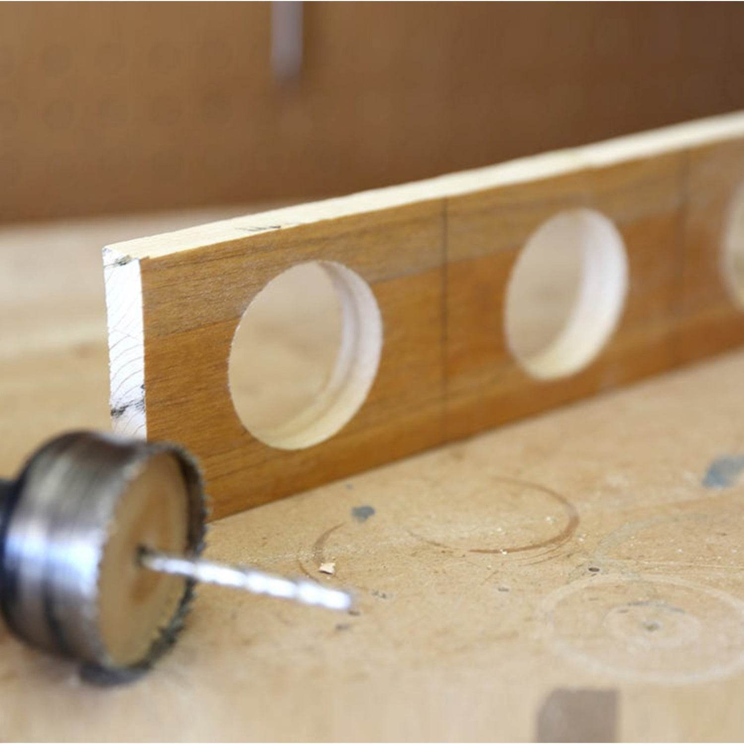 8-Piece Set Carbon Arbored Adjustable Hole Saw Set Round Circular (64 mm, 76mm1 89mm, 102mm & 127mm) - infinityexculsivestore.com