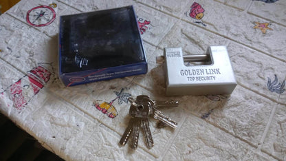 94mm Stainless Steel Padlock: Rectangular, Hardened Steel, 5 Keys - infinityexculsivestore.com