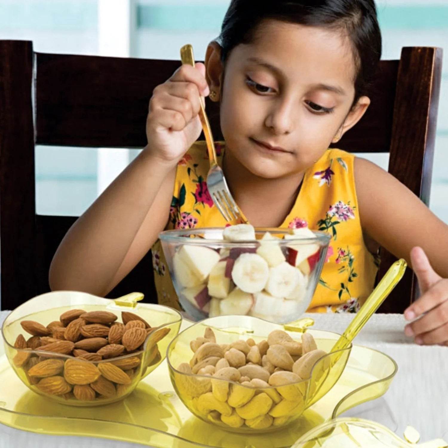 Apple Shape Tray Bowl Used For Serving Snacks And Various Food Stuffs. - infinityexculsivestore.com