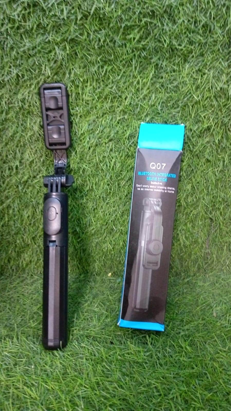 Bluetooth Selfie Stick, Portable Phone Tripod Stand for Mobile - infinityexculsivestore.com