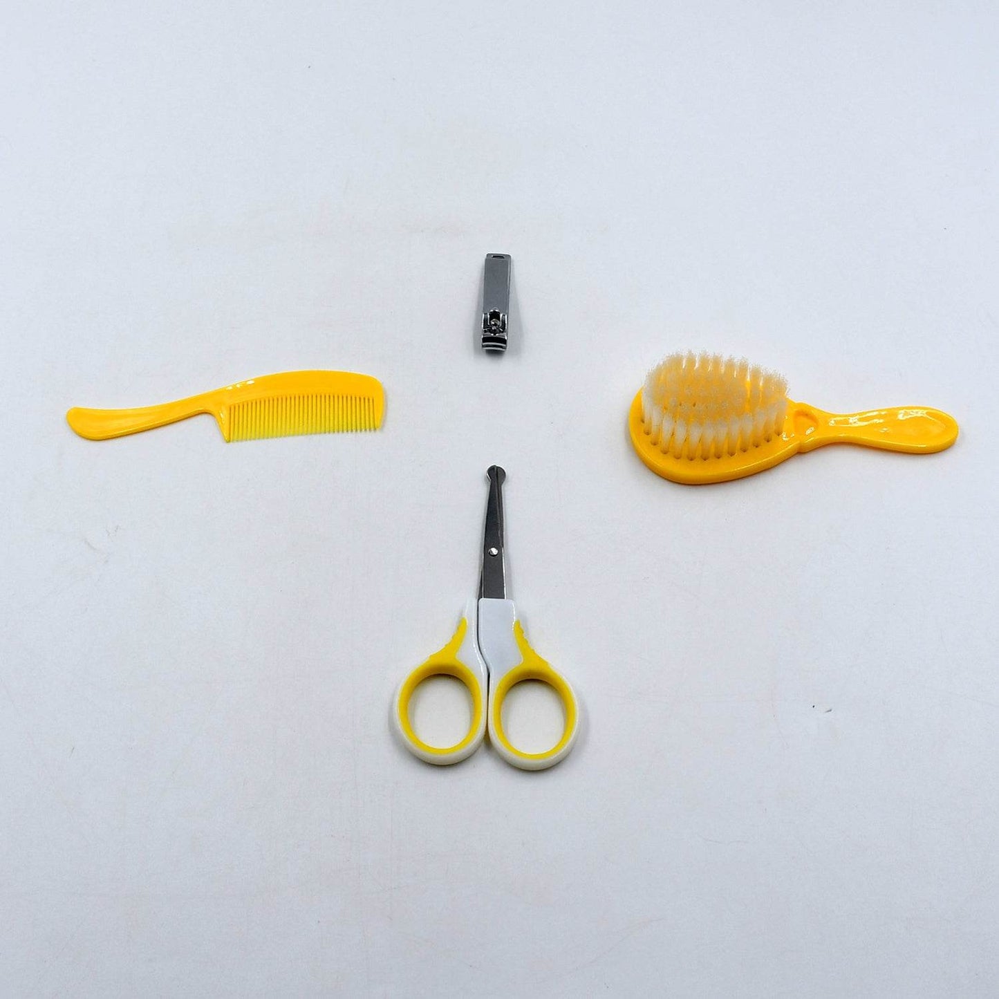 Born Baby Health Care Kit Baby Health Care And Grooming Kit 4 in 1 Nail Clipper Brush Comb Scissors Baby Safety Care Kit (4 Pcs Set) - infinityexculsivestore.com