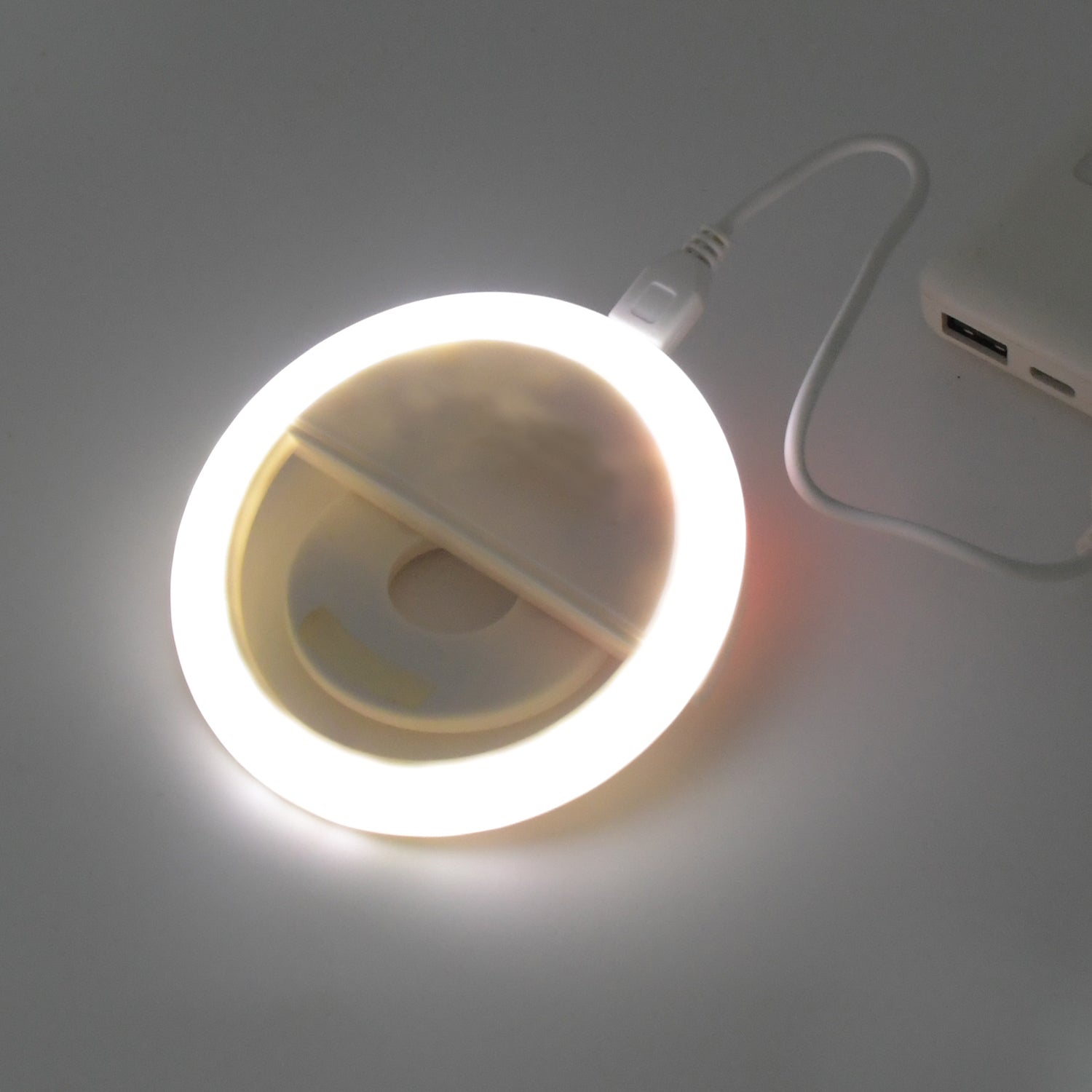 Selfie Flash Ring Light with 3 Level of Brightness,Selfie Ring Light used for applying bright shade over face during taking selfies and making videos for Photography Video Calling for Smart Phones Tablet (1 Pc) - infinityexculsivestore.com