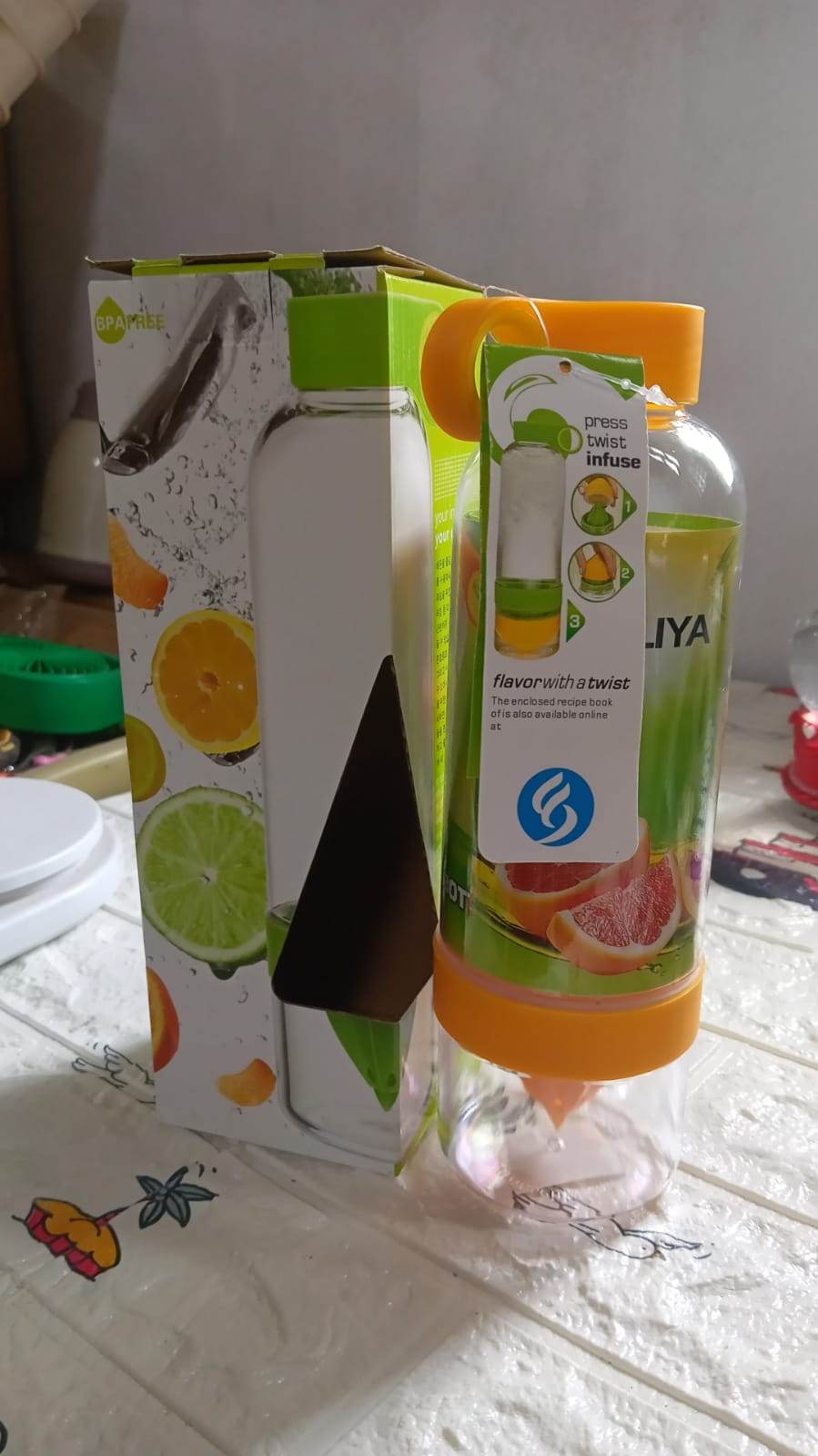 CITRUS JUICER BOTTLE INSTANT JUICE SPORTS BOTTLE JUICE MAKER INFUSER BOTTLE - infinityexculsivestore.com