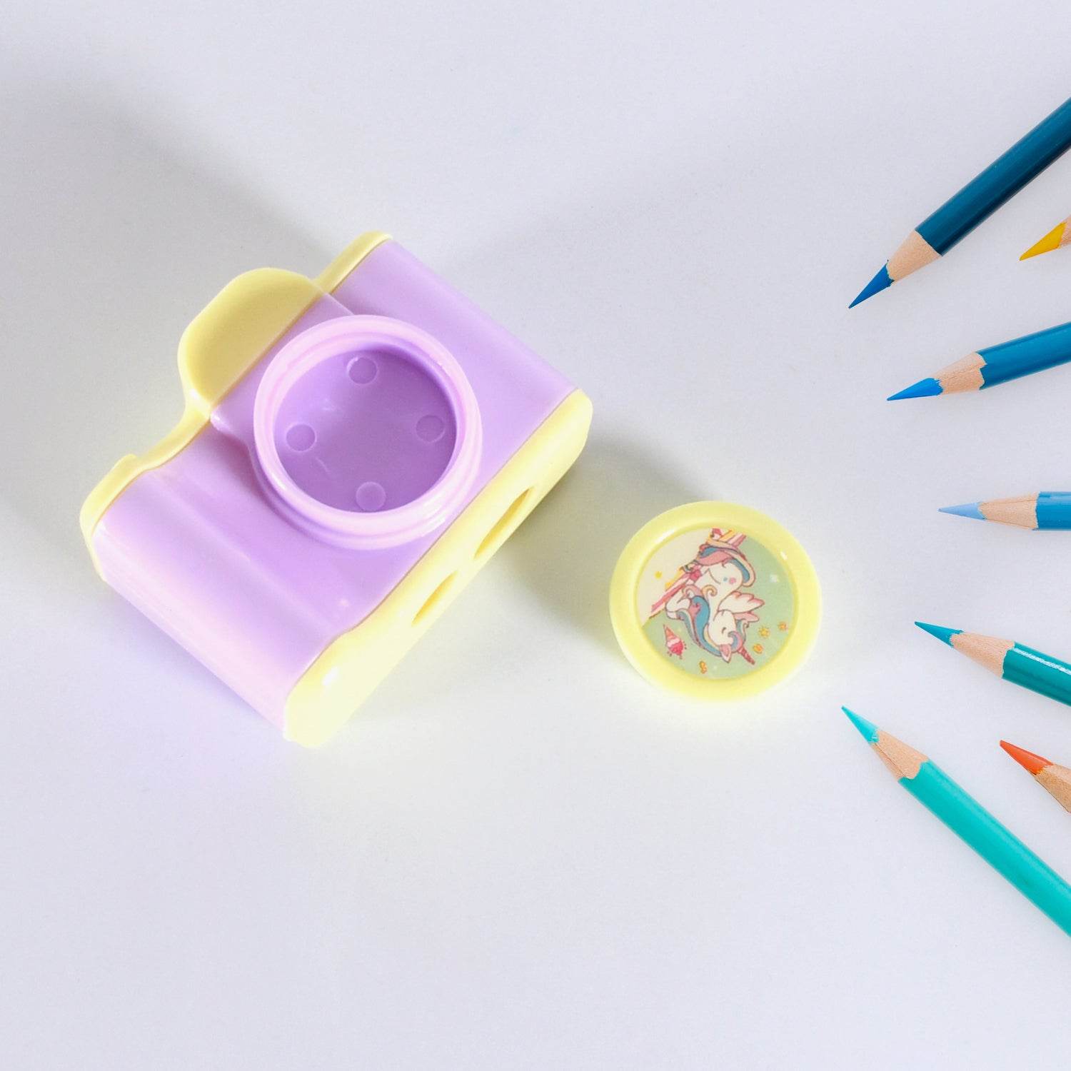 Camera Shape Pencil Sharpener | Simple Student Office Sharpener | Fashionable and Convenient, Lightweight Manual Sharpener for Kids Boys Girls Birthday Return Gifts (1 Pc) - infinityexculsivestore.com