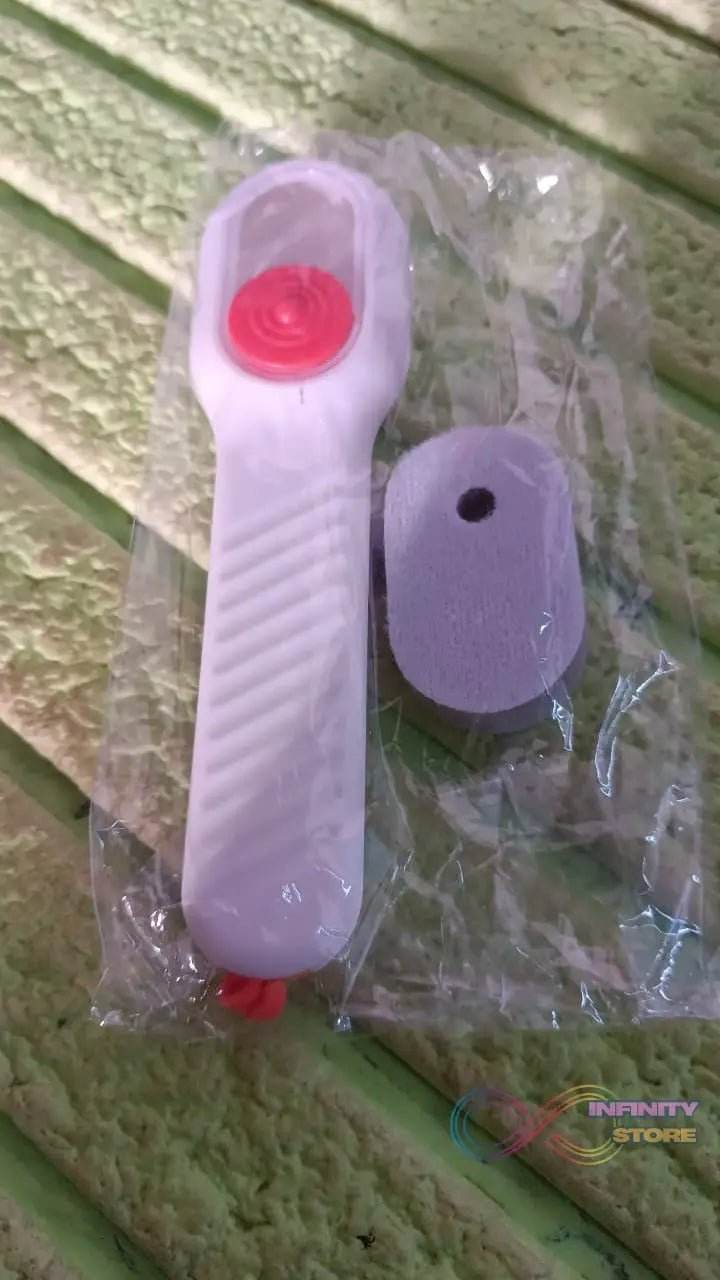 Cleaning Sponge Brush with Liquid / Soap Dispenser & With 4 Refill Brush Heads (1 Set) - infinityexculsivestore.com