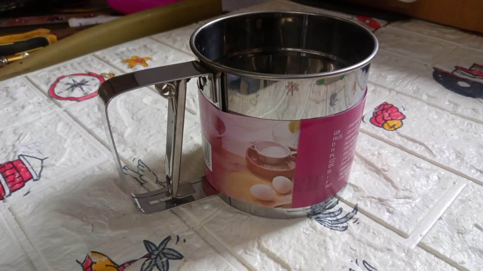 Flour Sifter Stainless Steel Shaker, Creation Baking Stainless Steel Shaker Sieve Cup Manual Flour Sifter with Measuring Scale Mark, Flour Sifter, Flour Sieve Multipurpose Handheld for Hotel for Kitchen, Home - infinityexculsivestore.com
