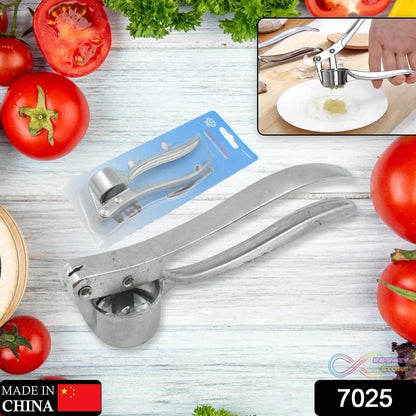 Crush Garlic with Ease: Lightweight Aluminum Garlic Press (1 Pc) - infinityexculsivestore.com