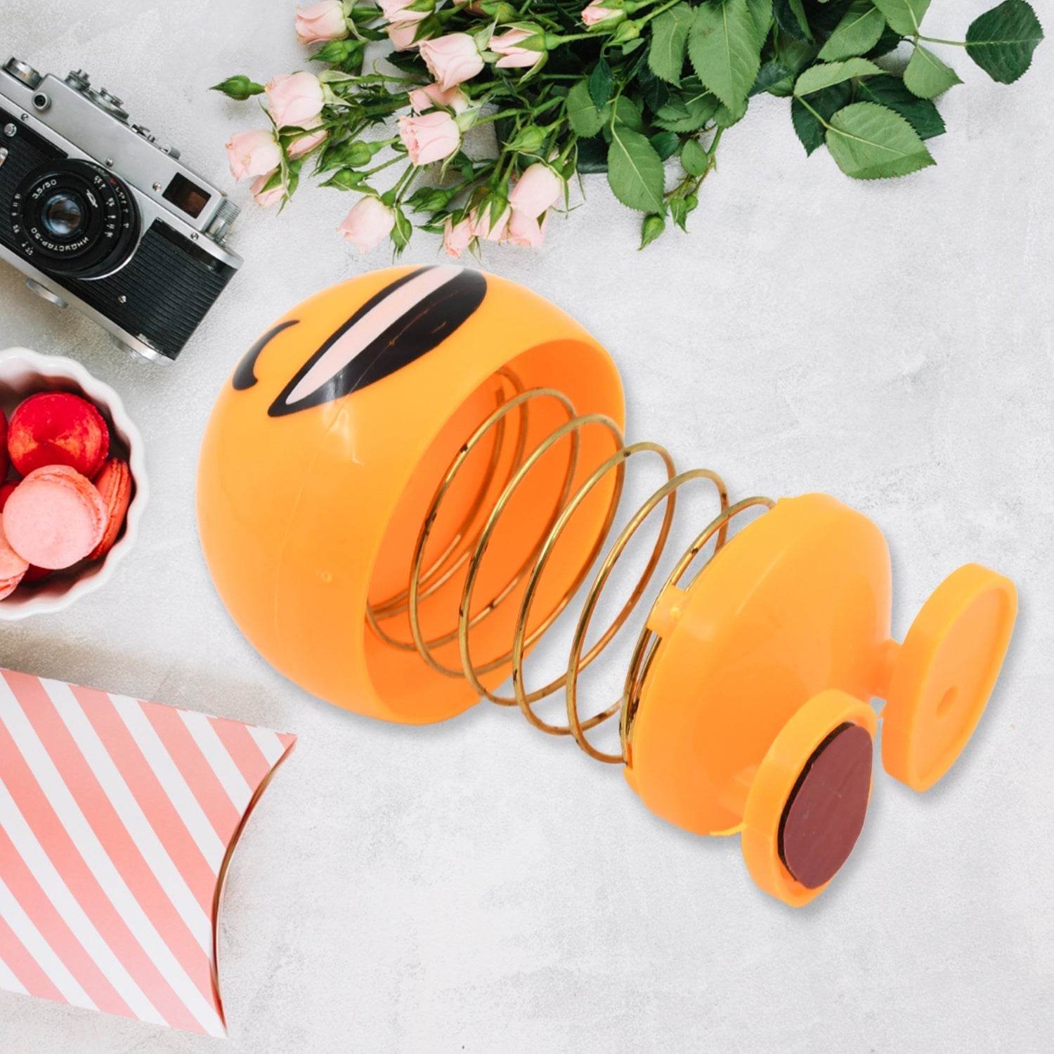 Cute Emoji Bobble-Head Funny Smiley Face Emoticon Figure Spring Dolls Bounce Toys for Car Interior Dashboard Accessories Desktop Decoration / Kids Toys (Pack of 8) - infinityexculsivestore.com