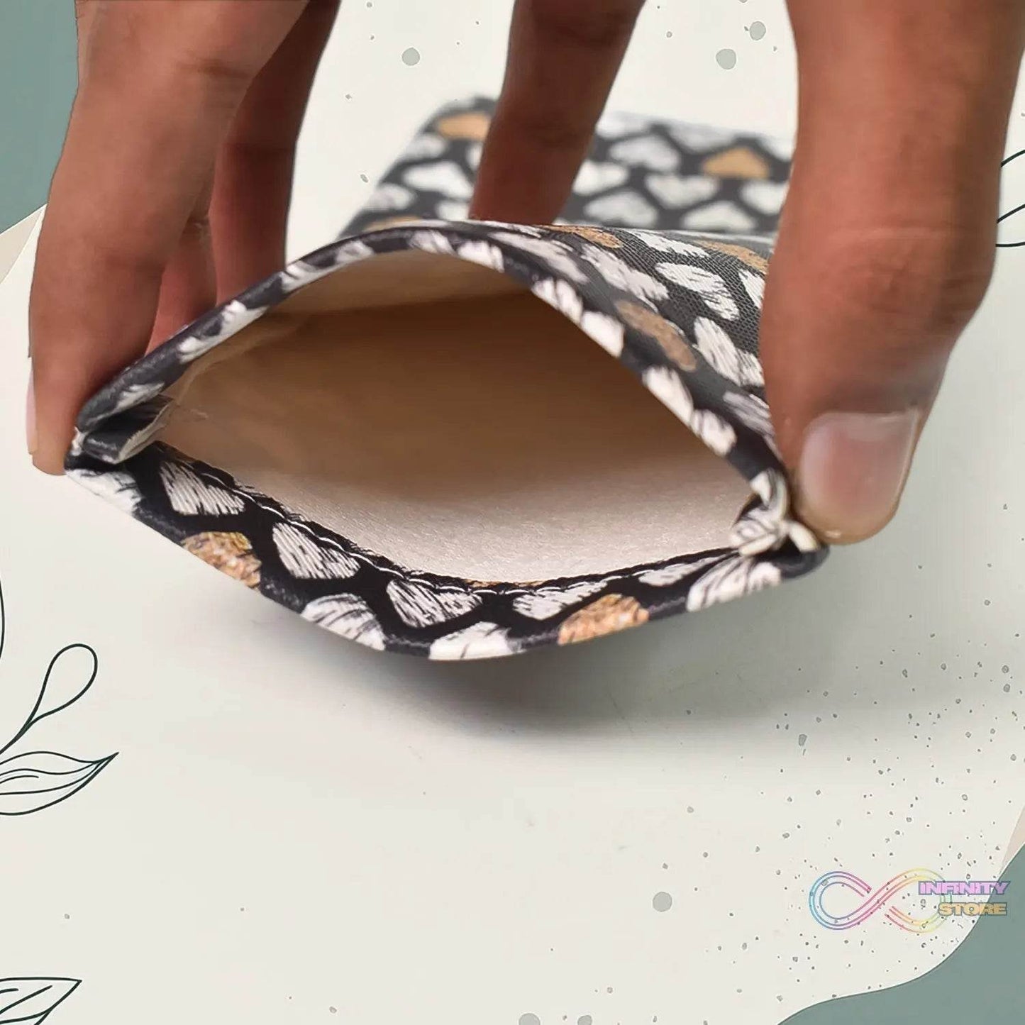 Decorative Glasses Case Eyeglasses Holder Storage Box (1 Pc / Mix color & Design) - infinityexculsivestore.com