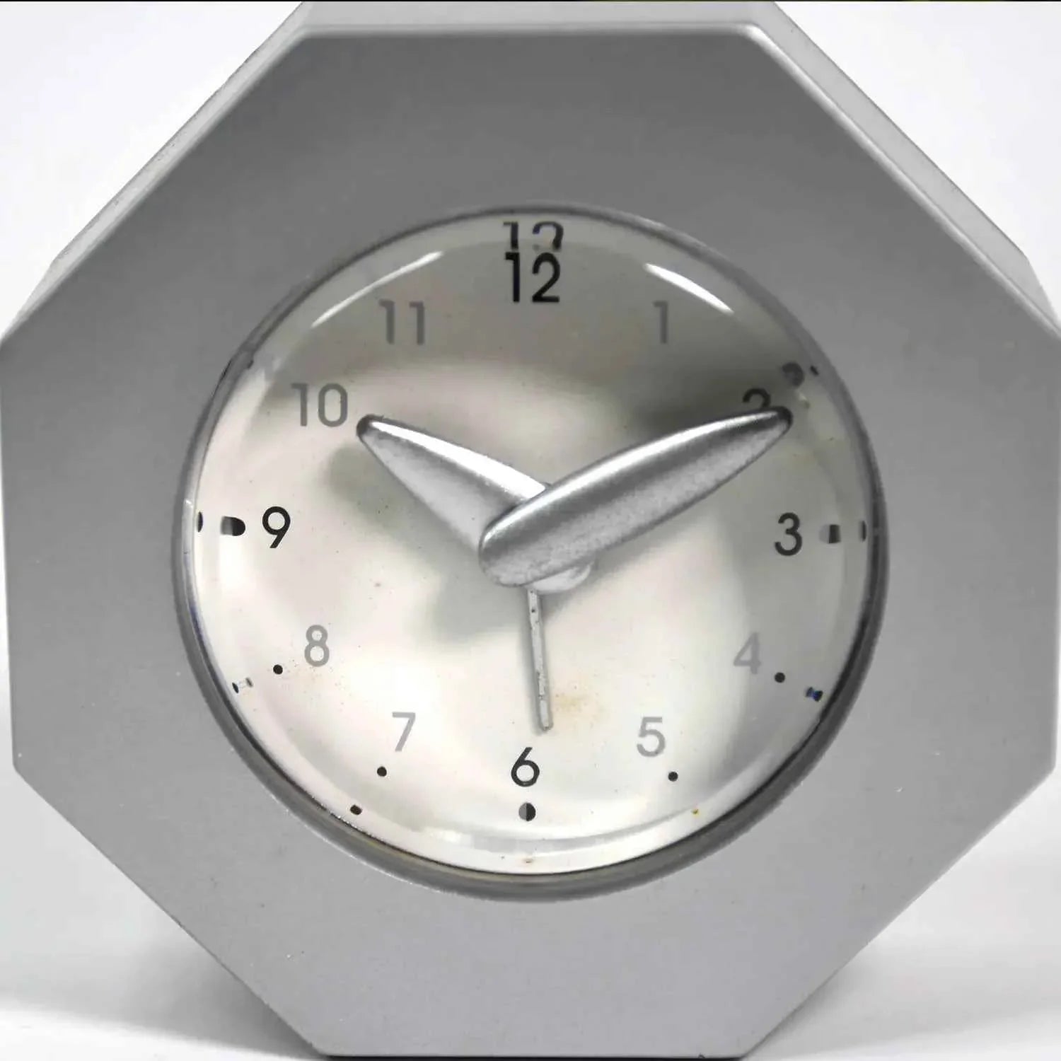 Desk Clock with Alarm Function - infinityexculsivestore.com