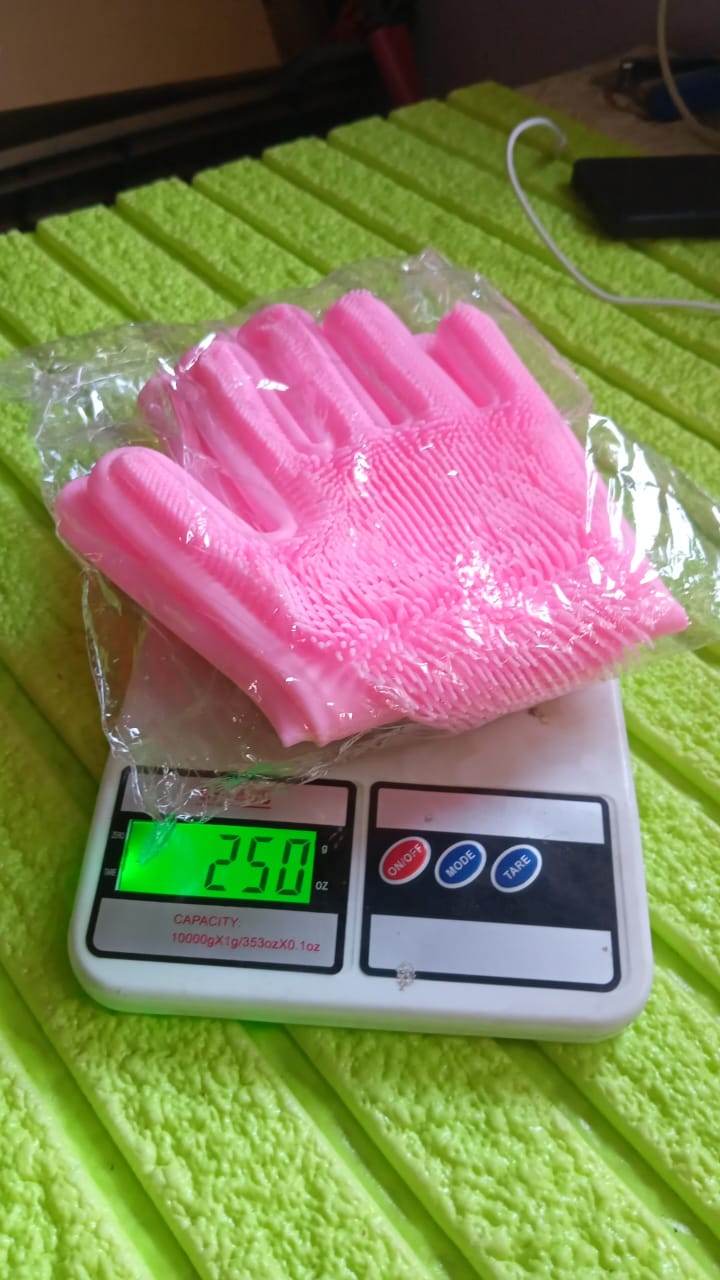 Dishwashing Gloves with Scrubber| Silicone Cleaning Reusable Scrub Gloves for Wash Dish Kitchen| Bathroom| Pet Grooming Wet and Dry Glove (1 Pair, 250 Gm) - infinityexculsivestore.com