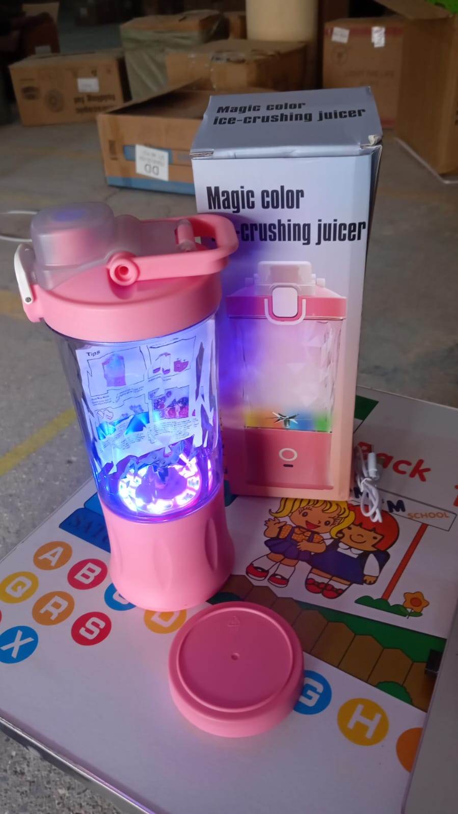 Eletric Crusher Juicer With Multicolor Light, 8 Blades (600 ML / Multicolor) - infinityexculsivestore.com