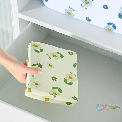 Foldable Clothes Storage Comforter Organizer Storage (100 L / Mix Color) - infinityexculsivestore.com